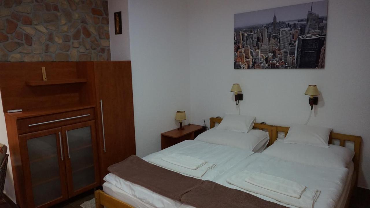 Chloe Apartman Сігетвар Екстер'єр фото